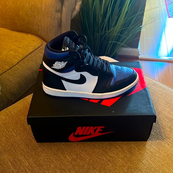 Worn a few time but still in good condition with box - Picture 1 of 3